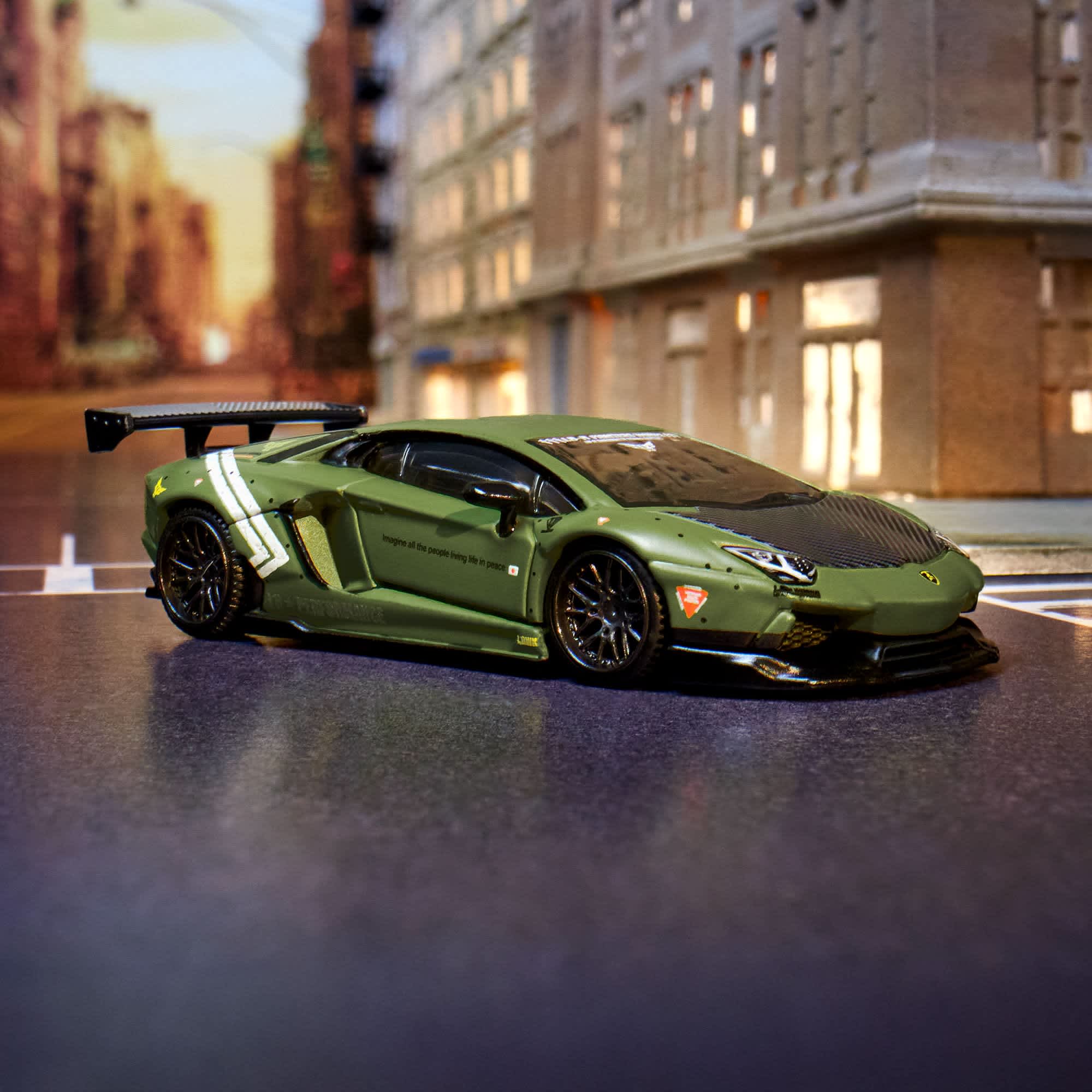 HWJNF04 Hot Wheels Elite 64 LBWK Lamborghini Aventador LP 700-4